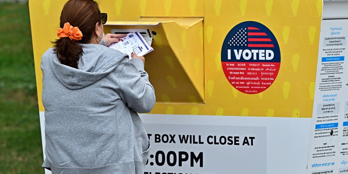 Federal Judge Halts USPS Mail Voting Rules Ahead of Midterms