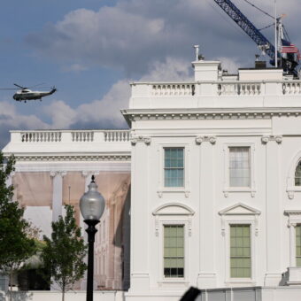 Ex-White House Teleprompter Operator Faces Penalties for Insider Trading
