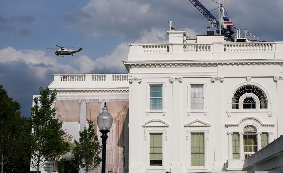 Ex-White House Teleprompter Operator Faces Penalties for Insider Trading Ex-White House Teleprompter Operator Faces Penalties for Insider Trading