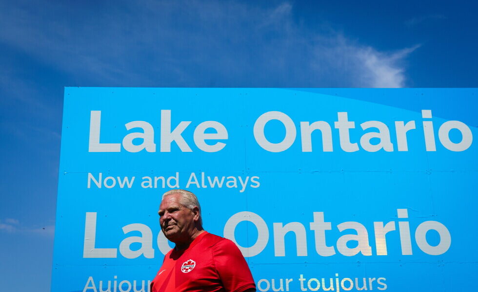 Ontario Premier Responds to Trump’s ‘Lake America’ with ‘Lake Ontario’ Sign