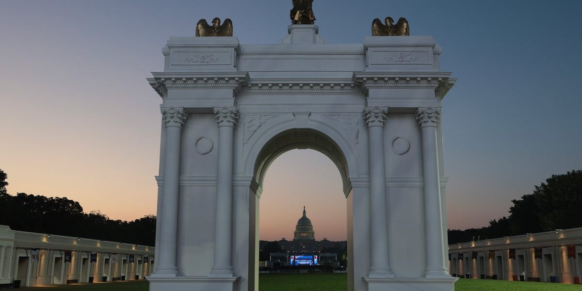 Trump’s Arch Proposal Supported Despite Landmark Sightline Impact