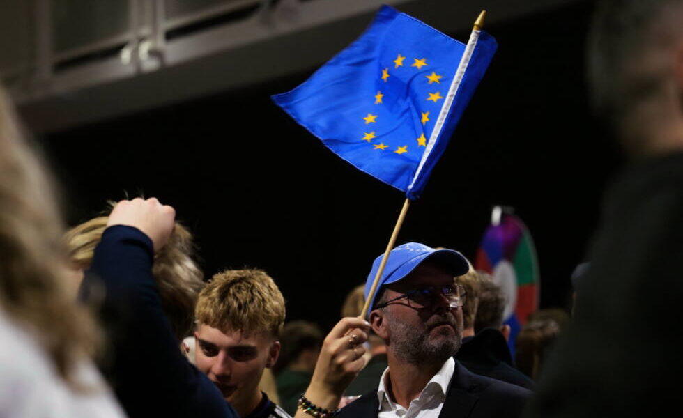 Icelandic Voters Decide Against Resuming EU Membership Talks