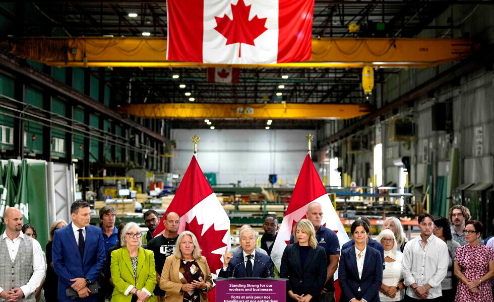 Canada Retaliates with Tariffs Against US Amid Escalating Trade War Canada Retaliates with Tariffs Against US Amid Escalating Trade War
