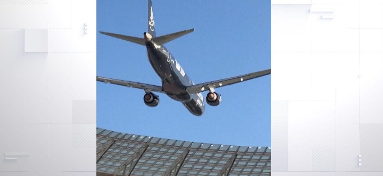 Controversial Low Flypast Over Cape Town Stadium Sparks Debate Controversial Low Flypast Over Cape Town Stadium Sparks Debate