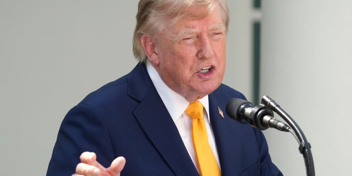 Trump’s Midday Social Media Blitz: Self-Praise, Photos, and Hall of Fame Demands