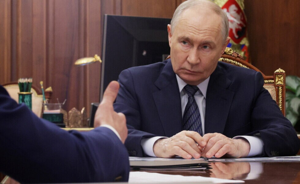 Ukraine’s Drone Strikes Devastate Wildberries Depot and Oil Refinery in Russia Ukraine’s Drone Strikes Devastate Wildberries Depot and Oil Refinery in Russia