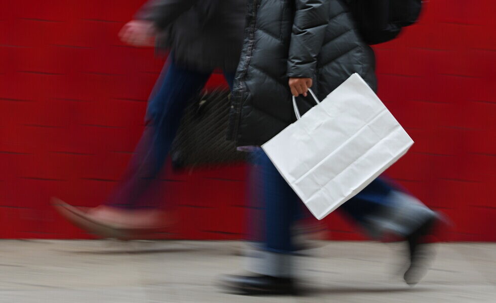 Persistent Inflation Pressures Amid Iran Conflict and US Trade Tensions Persistent Inflation Pressures Amid Iran Conflict and US Trade Tensions