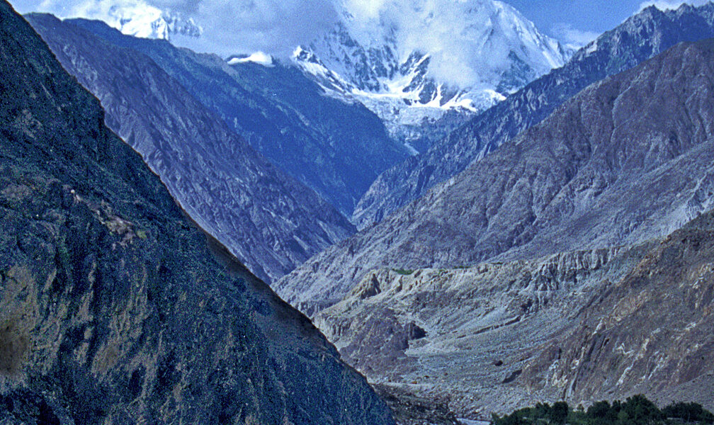 Policy Wire Analysis: Weaponization of Water Uncertainty in the Indus Basin Policy Wire Analysis: Weaponization of Water Uncertainty in the Indus Basin