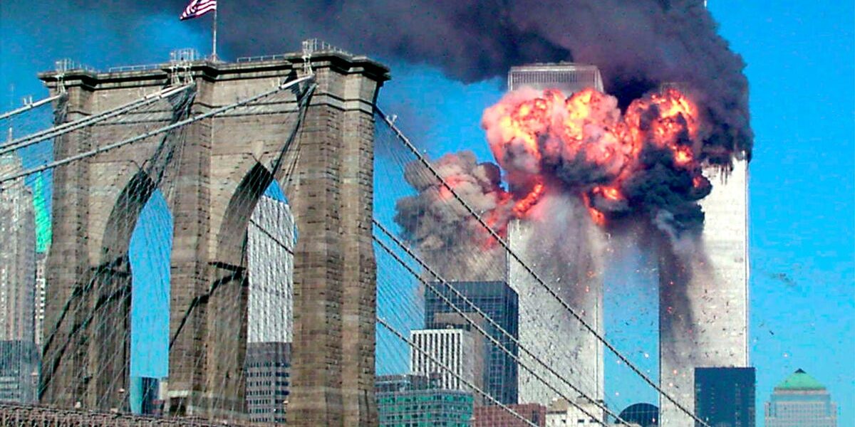 25 Powerful Photos Capture the True Horror of 9/11 25 Powerful Photos Capture the True Horror of 9/11