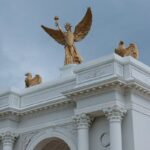 Veterans Oppose Trump’s Massive Arch Near Arlington Cemetery