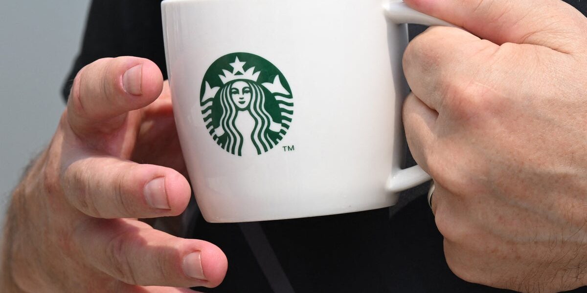 Starbucks’ New CEO Revives Sales with Strategic Shifts, But Challenges Loom Starbucks’ New CEO Revives Sales with Strategic Shifts, But Challenges Loom