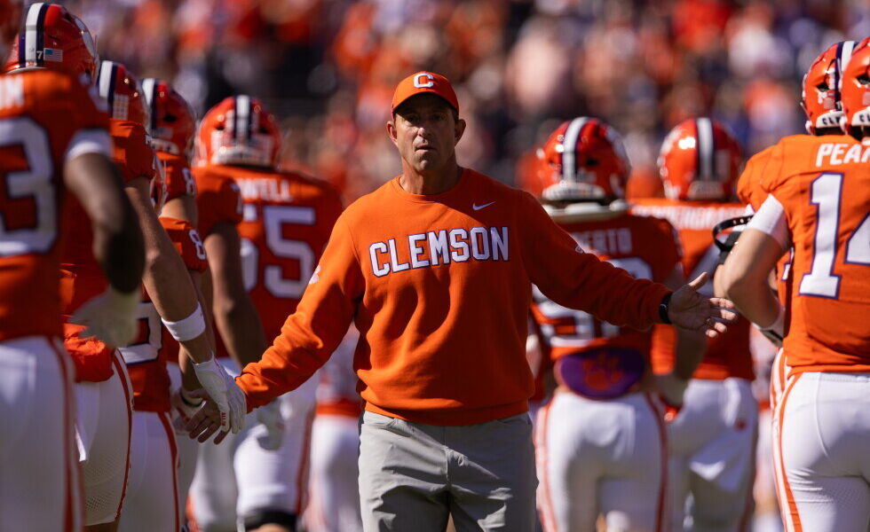 Clemson’s Swinney Criticizes NFL Players Returning to College Football as ‘Embarrassing’ Clemson’s Swinney Criticizes NFL Players Returning to College Football as ‘Embarrassing’