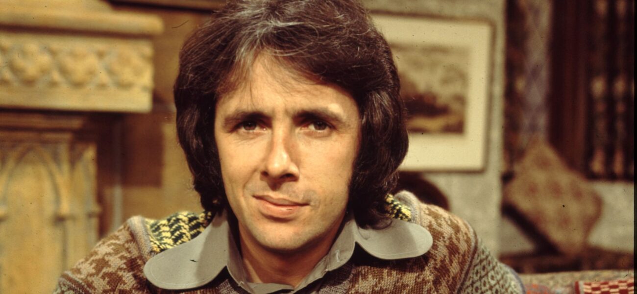 Richard O’Sullivan, Iconic 1970s Sitcom Star of ‘Man About the House,’ Dies at 82