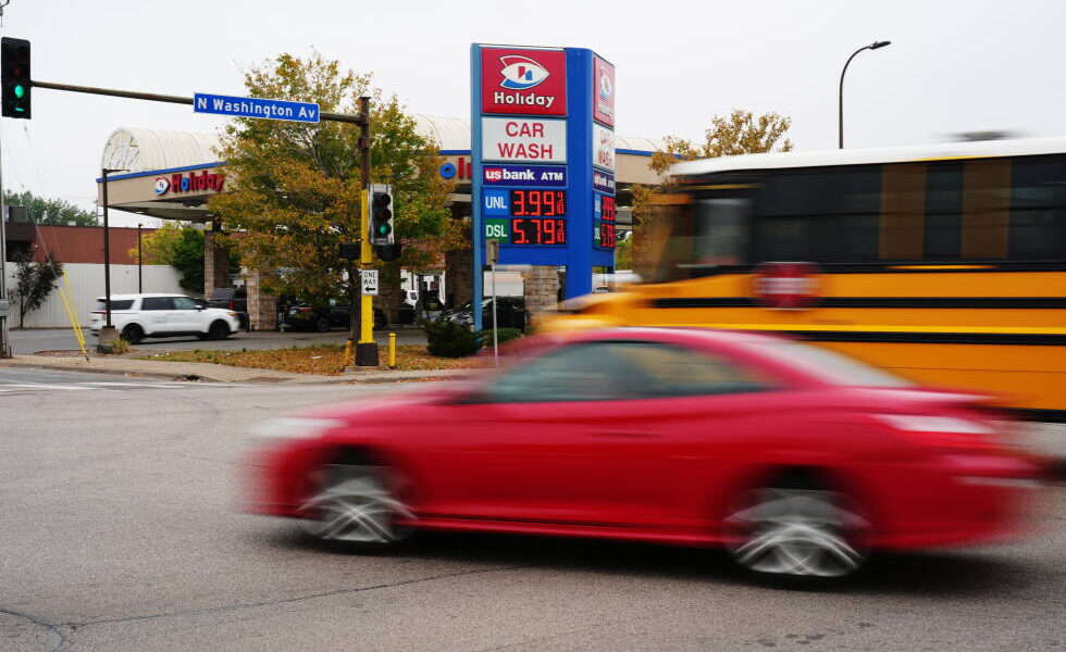Record Gas Prices Hit U.S. Drivers on Labor Day Amid Iran Conflict and Refinery Struggles Record Gas Prices Hit U.S. Drivers on Labor Day Amid Iran Conflict and Refinery Struggles