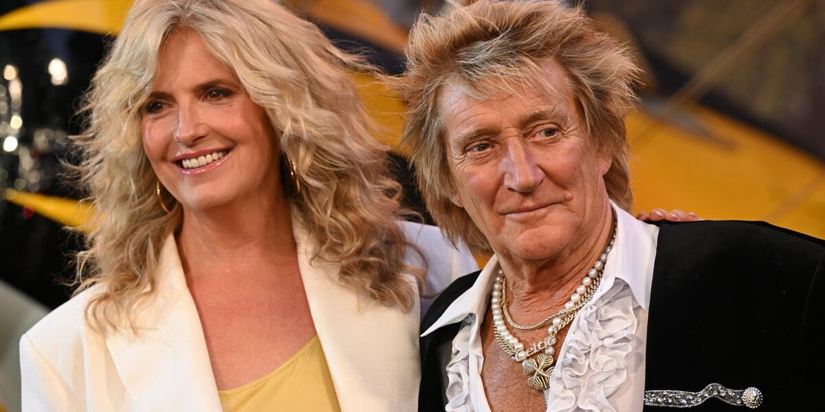 Penny Lancaster Assures Rod Stewart’s Strong Return Post-Heart Surgery Penny Lancaster Assures Rod Stewart’s Strong Return Post-Heart Surgery