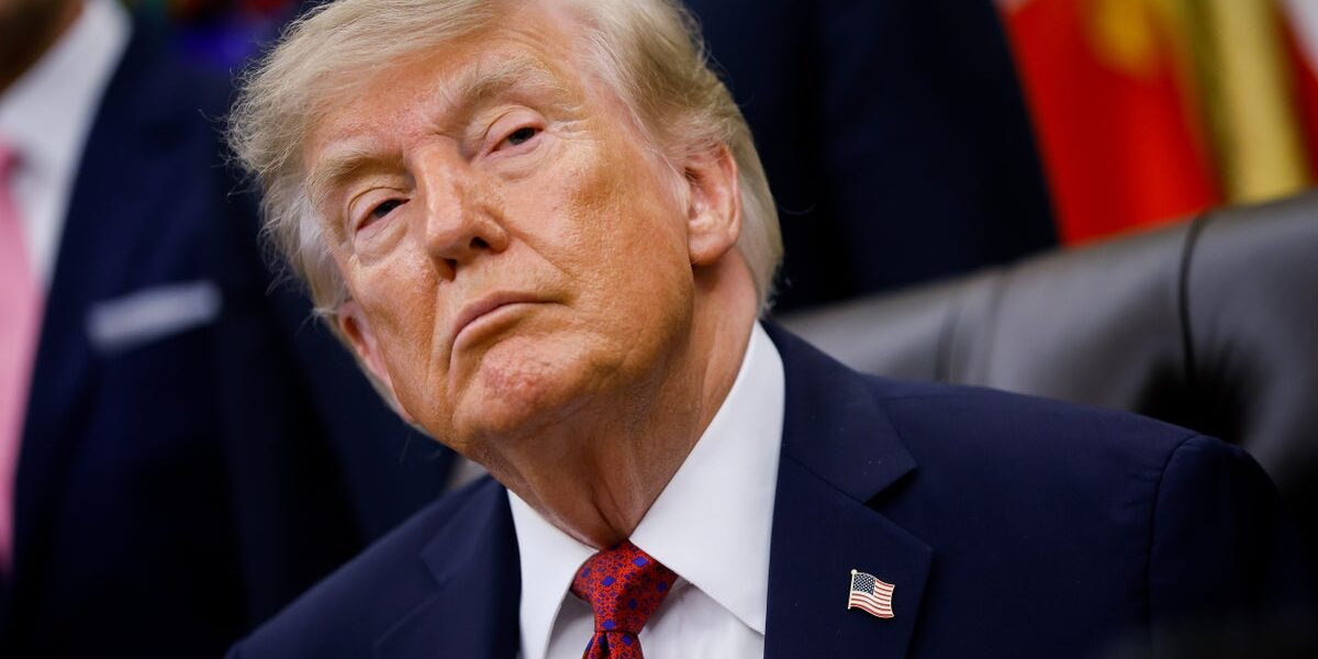 Trump’s Influence Undermines GOP Candidates in Midterm Elections, New Poll Reveals Trump’s Influence Undermines GOP Candidates in Midterm Elections, New Poll Reveals