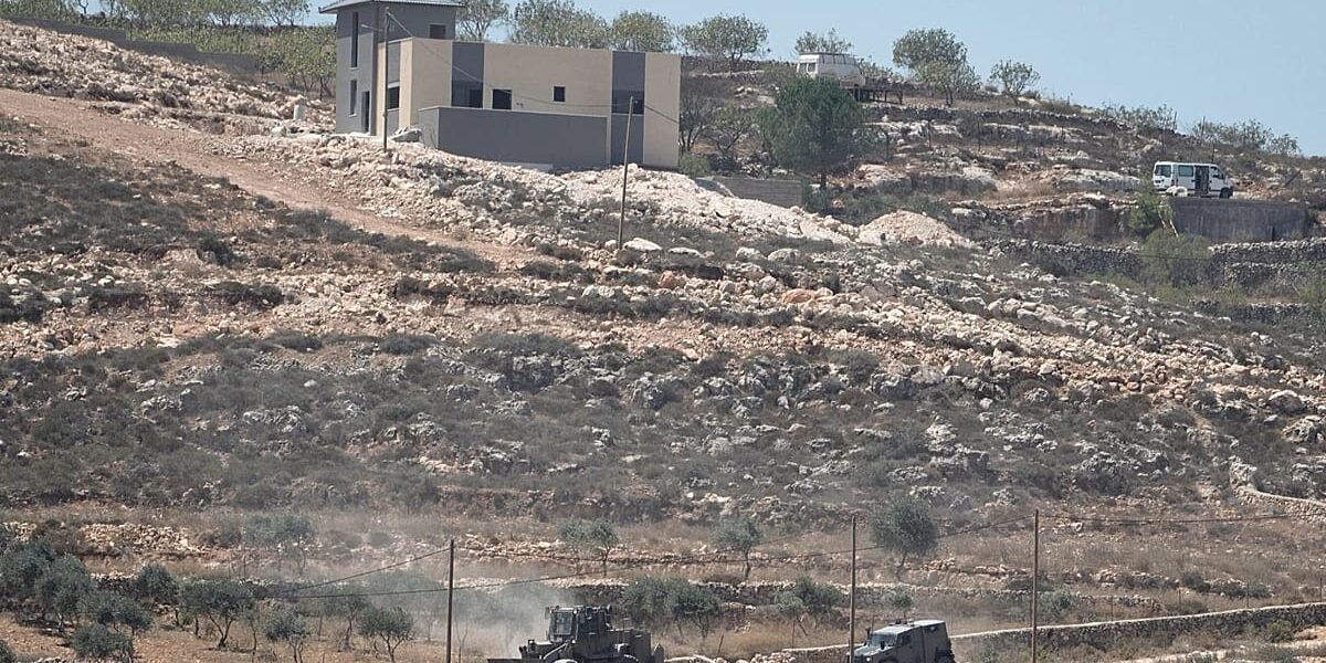 Israel Announces Closure of British Consulate in East Jerusalem Over Sanctions on West Bank Settlements