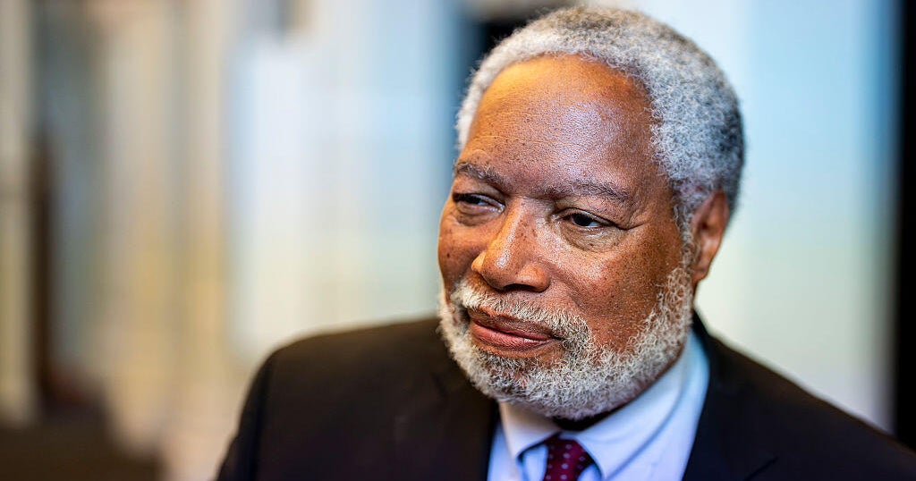 Smithsonian Leader Lonnie Bunch Announces Retirement Amid Trump Administration Tensions