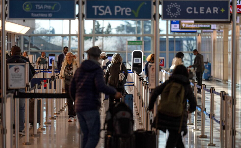 TSA Revives Gate Access for Non-Travelers at Select Airports