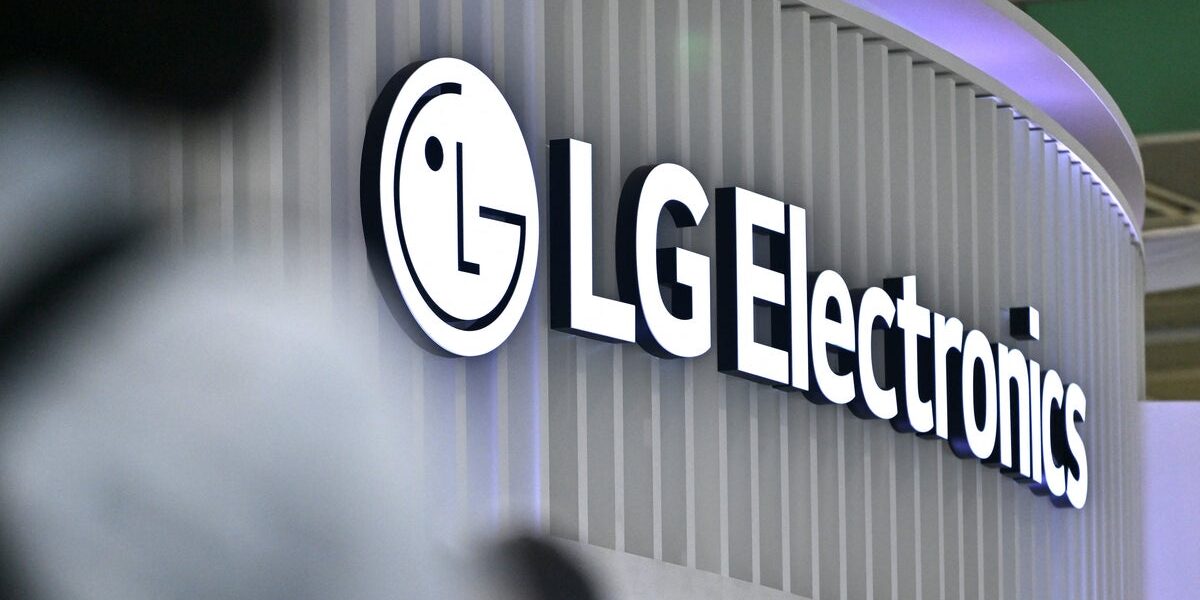 LG Smart TVs May Eavesdrop on Home Conversations Even When Off, Report Claims LG Smart TVs May Eavesdrop on Home Conversations Even When Off, Report Claims