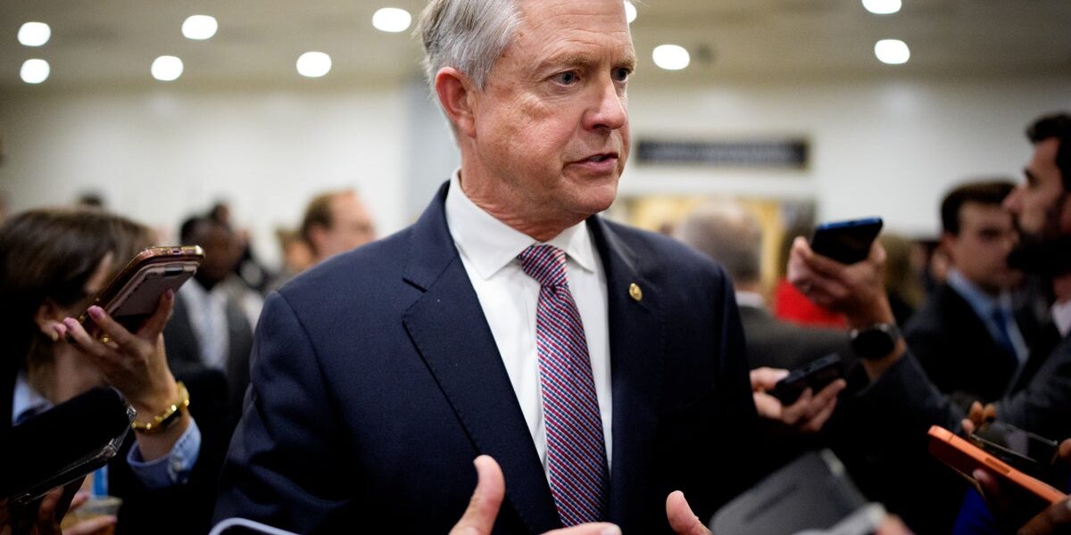 Republican Senator’s Medical Practice Led to 81 Arrests Over Unpaid Bills: Report Republican Senator’s Medical Practice Led to 81 Arrests Over Unpaid Bills: Report
