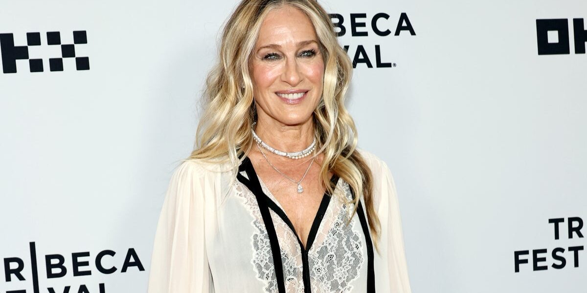 Sarah Jessica Parker to Reunite with Original Cast for ‘The Family Stone’ Sequel After 21 Years Sarah Jessica Parker to Reunite with Original Cast for ‘The Family Stone’ Sequel After 21 Years