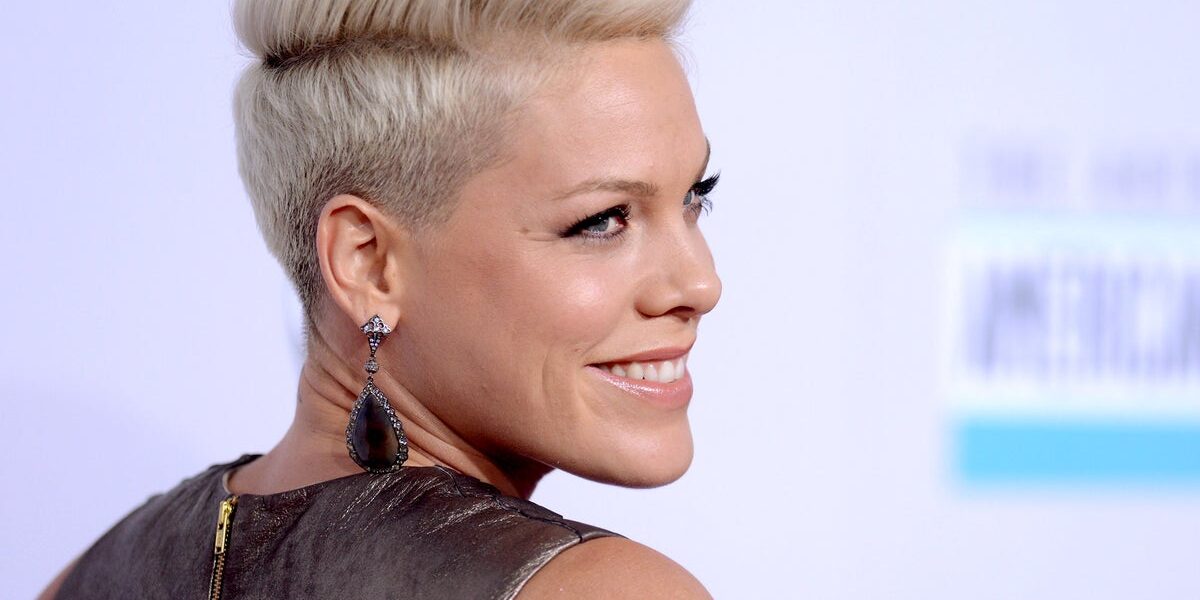 Pink Defends Stance After Backlash Over Macklemore Criticism Pink Defends Stance After Backlash Over Macklemore Criticism