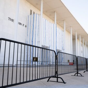 Kennedy Center Closure Sparks Demolition Fears Amid Legal Battle Over Trump Takeover