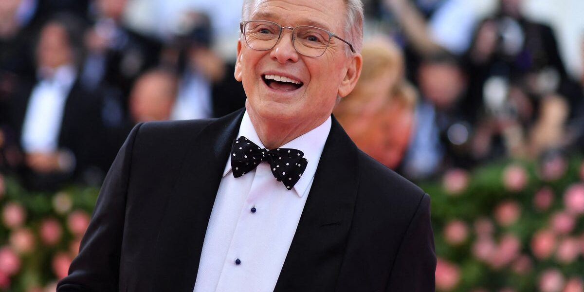 Iconic Fashion Designer Bob Mackie Passes Away at 87, Leaving Lasting Legacy in Hollywood and Beyond
