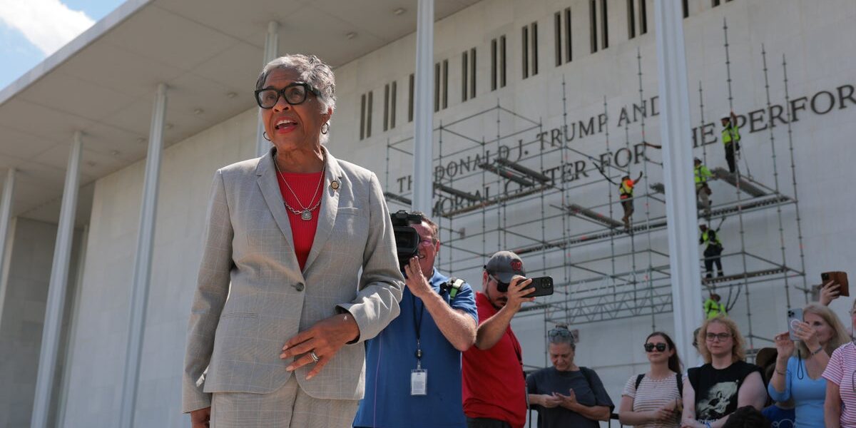 Trump ‘Unhinged’ During Kennedy Center Board Meeting, Says Congresswoman Trump ‘Unhinged’ During Kennedy Center Board Meeting, Says Congresswoman