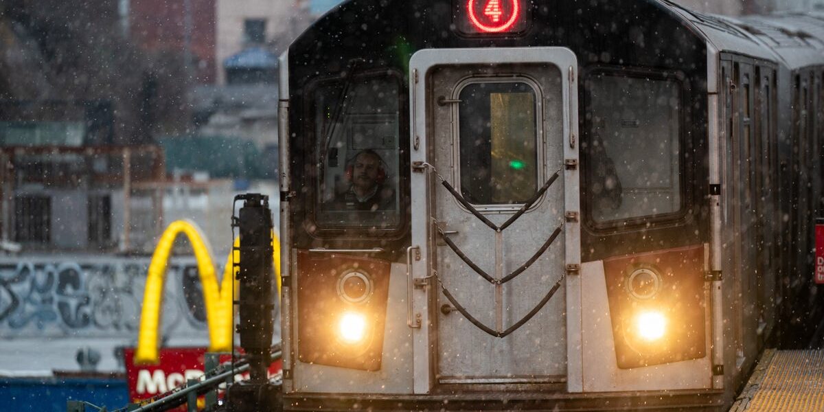 College Friends Killed on NYC Subway Tracks After Seeming Not to Notice Train Approach College Friends Killed on NYC Subway Tracks After Seeming Not to Notice Train Approach