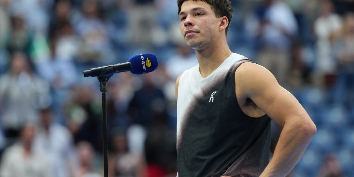 Ben Shelton Criticizes Tennis Rule After Zverev’s Extended Ball Bounce in US Open Final Ben Shelton Criticizes Tennis Rule After Zverev’s Extended Ball Bounce in US Open Final
