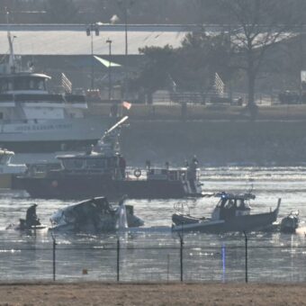 FAA Criticized for Failing to Address Safety Warnings After 2025 Midair Crash FAA Criticized for Failing to Address Safety Warnings After 2025 Midair Crash