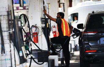 Surging Gas Prices Threaten GOP Midterm Prospects as Trump Predicts Continued High Costs