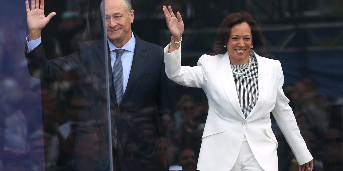 Woman Trespasses at Kamala Harris’ Malibu Home, Security Intervenes Woman Trespasses at Kamala Harris’ Malibu Home, Security Intervenes