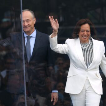 Woman Trespasses at Kamala Harris’ Malibu Home, Security Intervenes Woman Trespasses at Kamala Harris’ Malibu Home, Security Intervenes