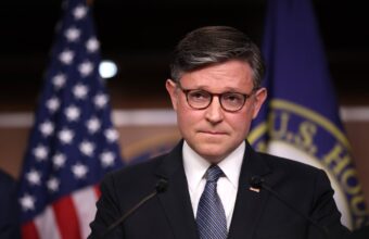 Trump Backs AI Without Regulations as Congress Lags Behind Trump Backs AI Without Regulations as Congress Lags Behind