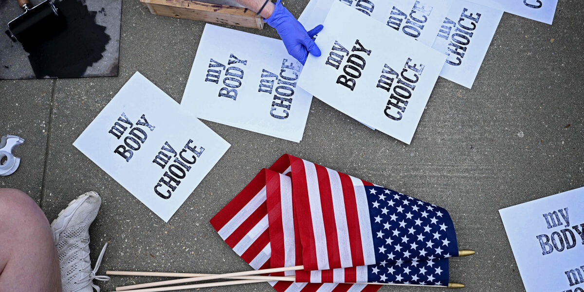 Texas Woman Dies After Pregnancy Complications, Family Sues Over Abortion Ban Texas Woman Dies After Pregnancy Complications, Family Sues Over Abortion Ban