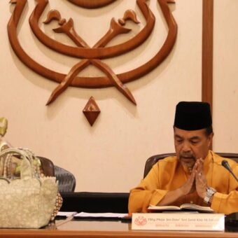 Malaysian Ex-Minister Charged in 1M Haj Fund Scandal Malaysian Ex-Minister Charged in 1M Haj Fund Scandal