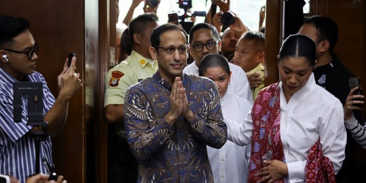 Indonesia’s Ex-Education Minister Sentenced to 10 Years for Corruption in Chromebook Scandal Indonesia’s Ex-Education Minister Sentenced to 10 Years for Corruption in Chromebook Scandal