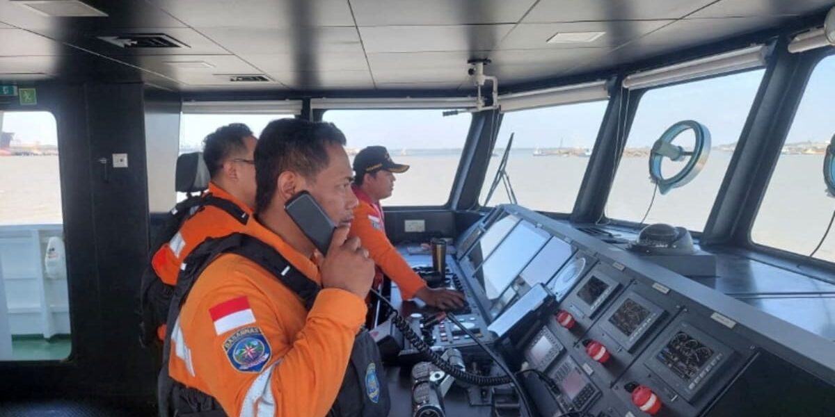 Indonesia Search Efforts Intensify After Passenger Ship Capsizes in Java Sea Indonesia Search Efforts Intensify After Passenger Ship Capsizes in Java Sea