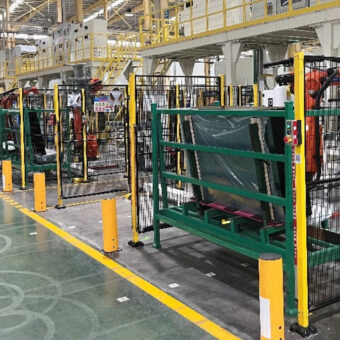China’s Industrial Output Surpasses Expectations, Retail Sales Slow in August